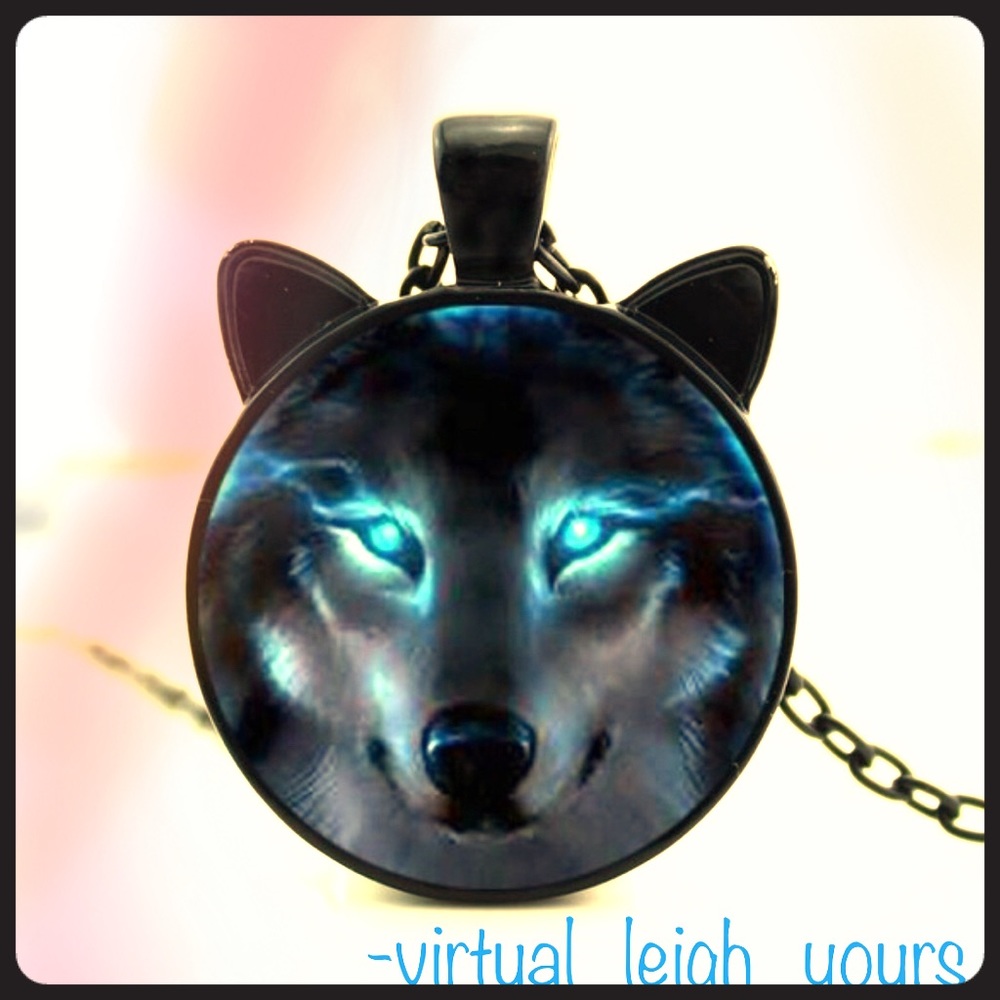 Nordic Wolf Cabochon Glass Necklace Black Chain⚗️